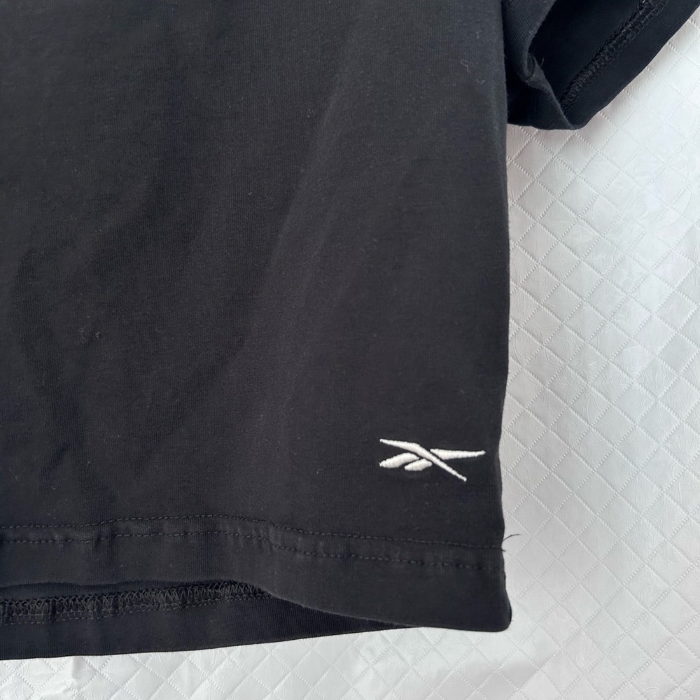 Reebok Classic Black Crop Top - Picture 5 of 5